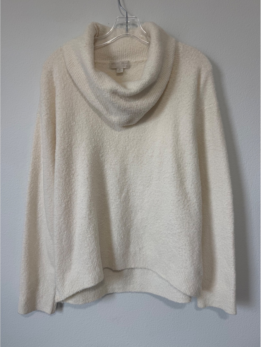 Barefoot Dreams Ecochic Long Sleeve Cowl Neck Cream Cozy Plush Sweater Size M